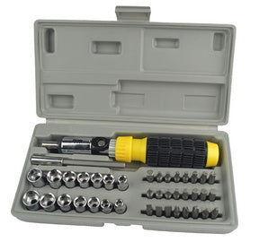 COFFRET D'EMBOUTS DE VISSAGE ET CLES A DOUILLE