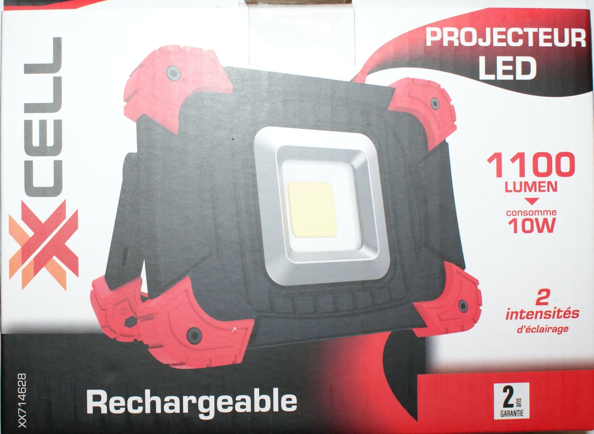 Projecteur rechargeable aimanté à LED 10 Watts - 1100 lumens - Câble USB de 1 mètre - la Quincaillerie Mentonnaise