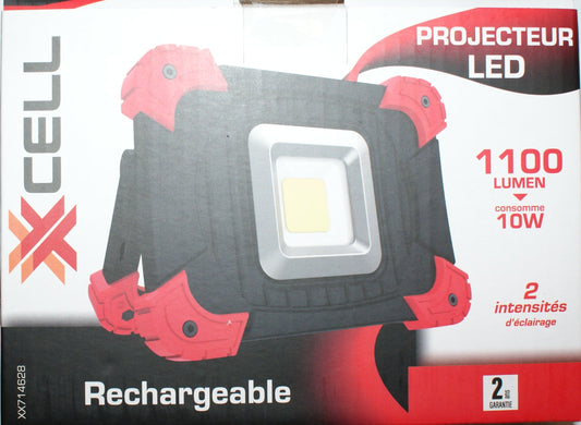 Projecteur rechargeable aimanté à LED 10 Watts - 1100 lumens - Câble USB de 1 mètre - la Quincaillerie Mentonnaise